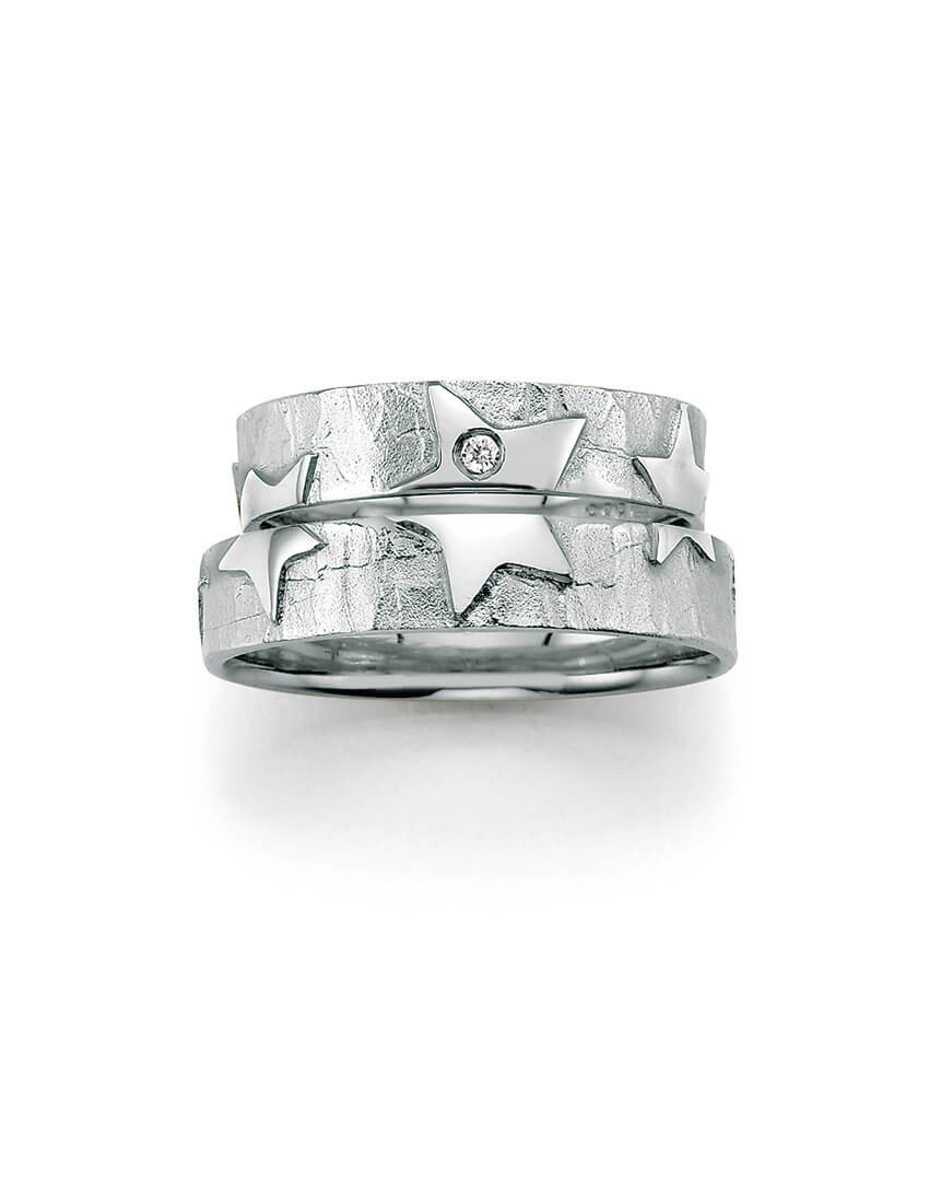 Eheringe in Silber inklusive Brillanten